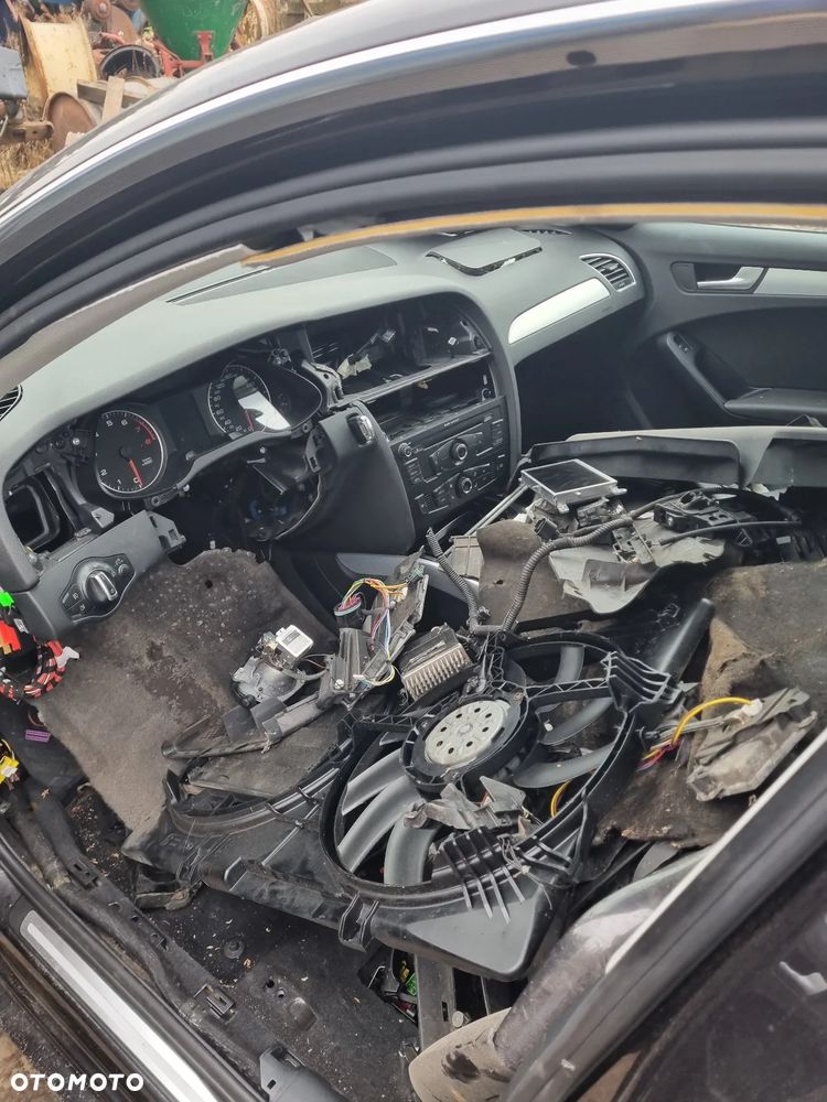 Audi A4 B8 sedan 1.8 tfsi CDHB skrzynia LLV lakier LZ7L na czesci - 7