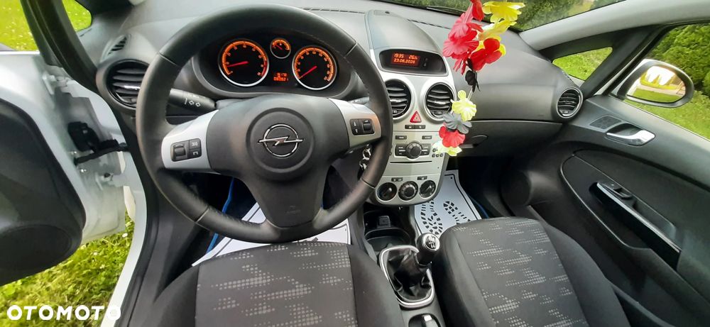 Opel Corsa - 8