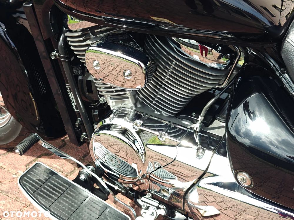 Suzuki Intruder - 19