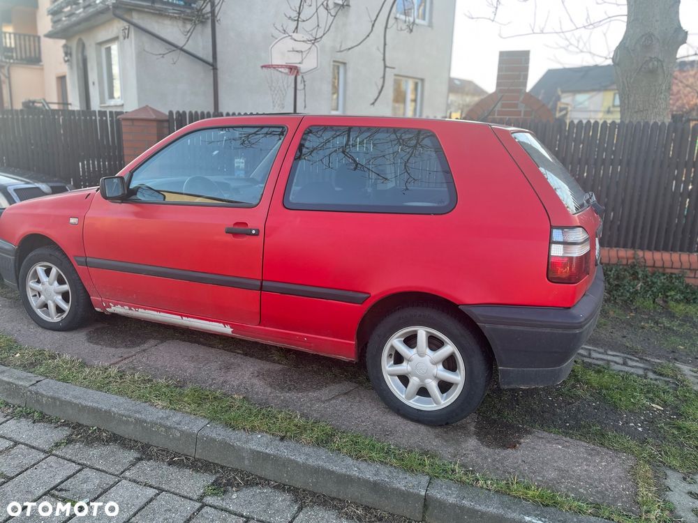 Volkswagen Golf - 3