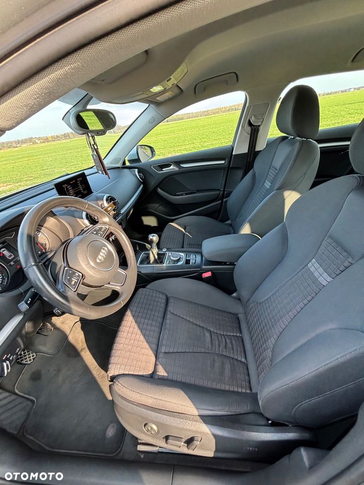 Audi A3 Sportback 1.4 TFSI Ambiente - 14