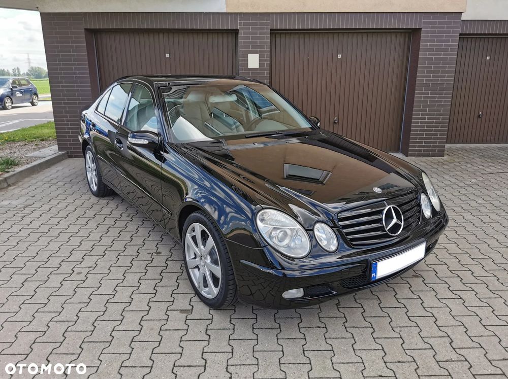 Mercedes-Benz Klasa E 240 Avantgarde - 33