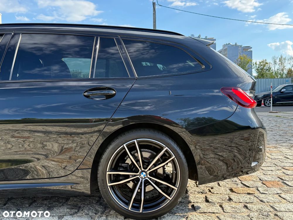 BMW Seria 3 320d xDrive MHEV M Sport sport - 20