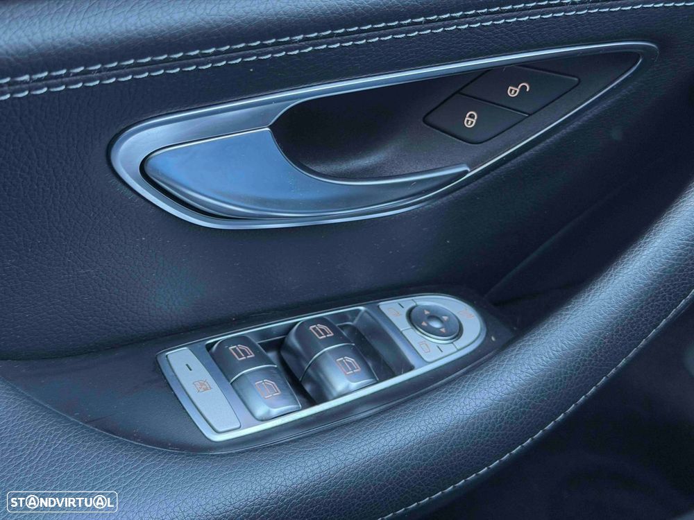 Mercedes-Benz CLS 220 d AMG Line - 35