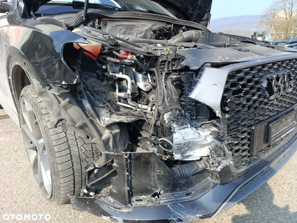 Audi RS Q3 2.5 TFSI quattro S tronic performance - 8