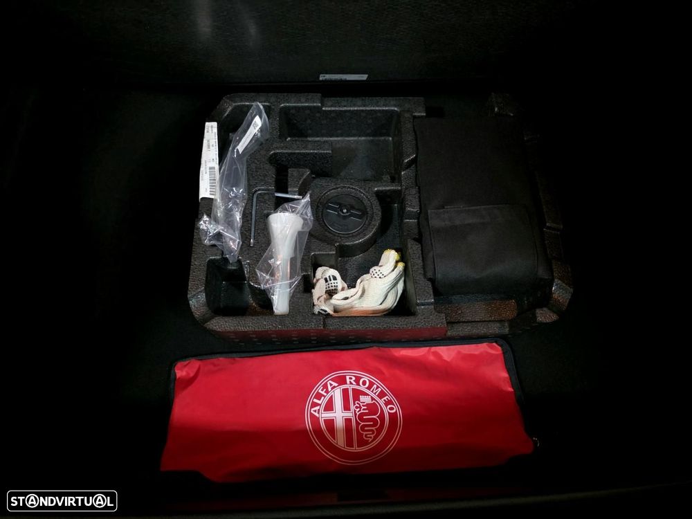 Alfa Romeo Tonale 1.5 Hybrid Edizione Speciale - 54