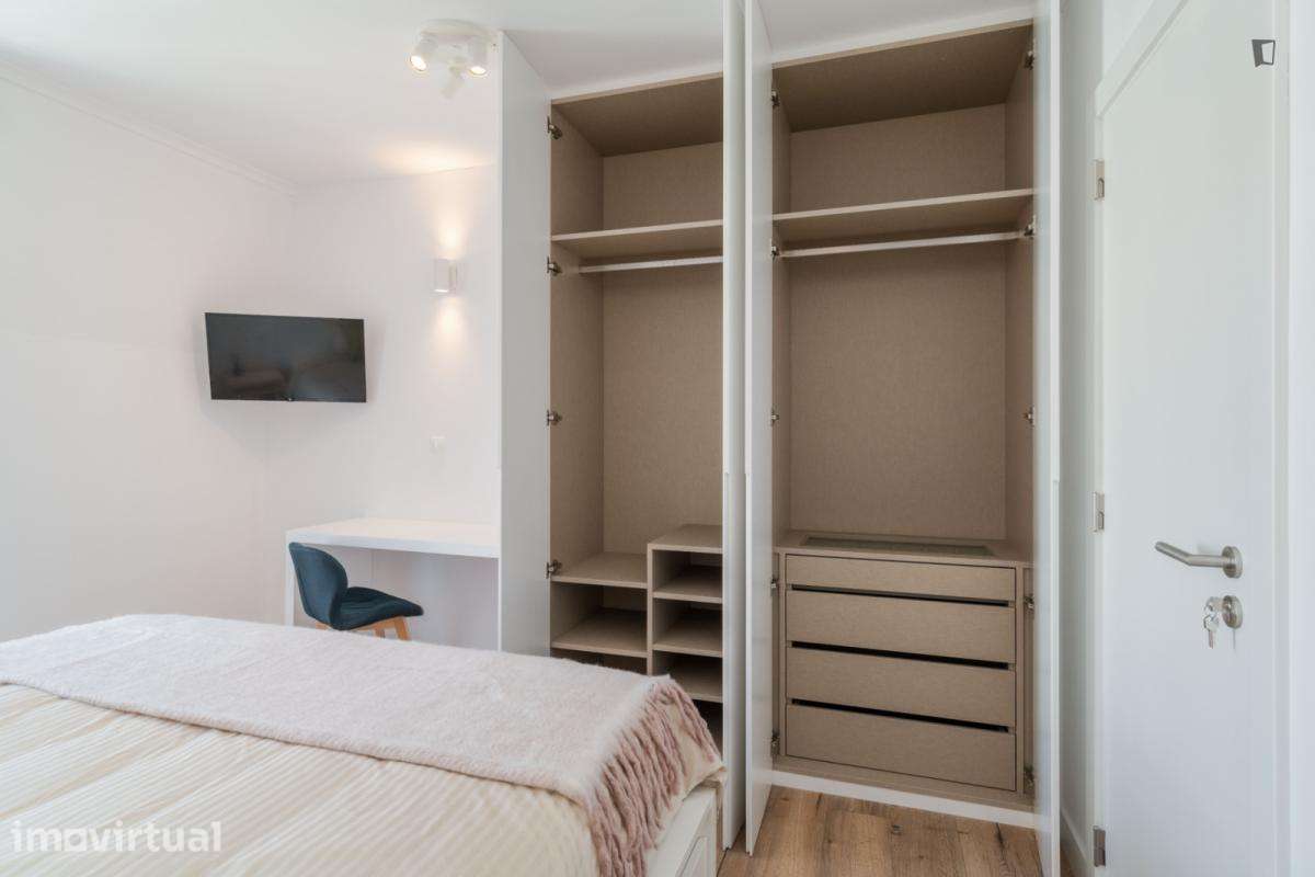 Quarto - localizado em Penha de França Lisbon - Grande imagem: 5/13
