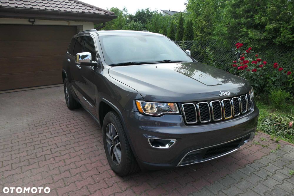 Jeep Grand Cherokee - 1