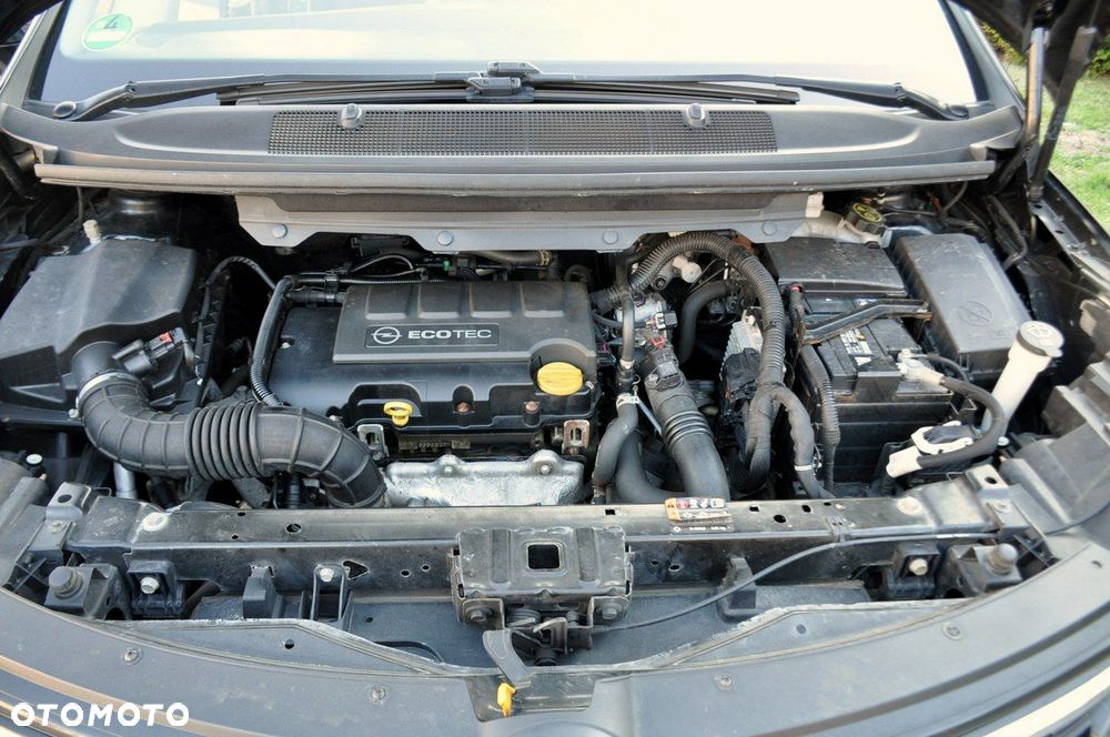Opel Zafira - 38