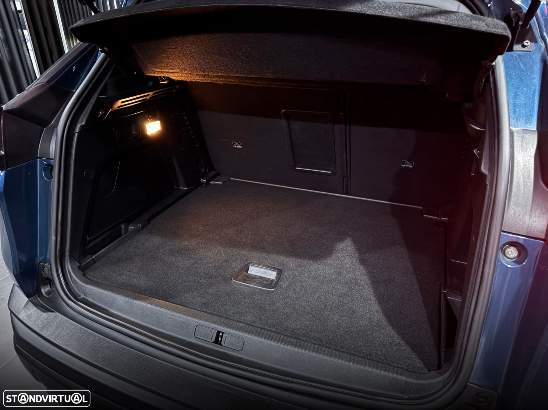 Peugeot 3008 1.5 BlueHDi Allure Pack EAT8 - 32