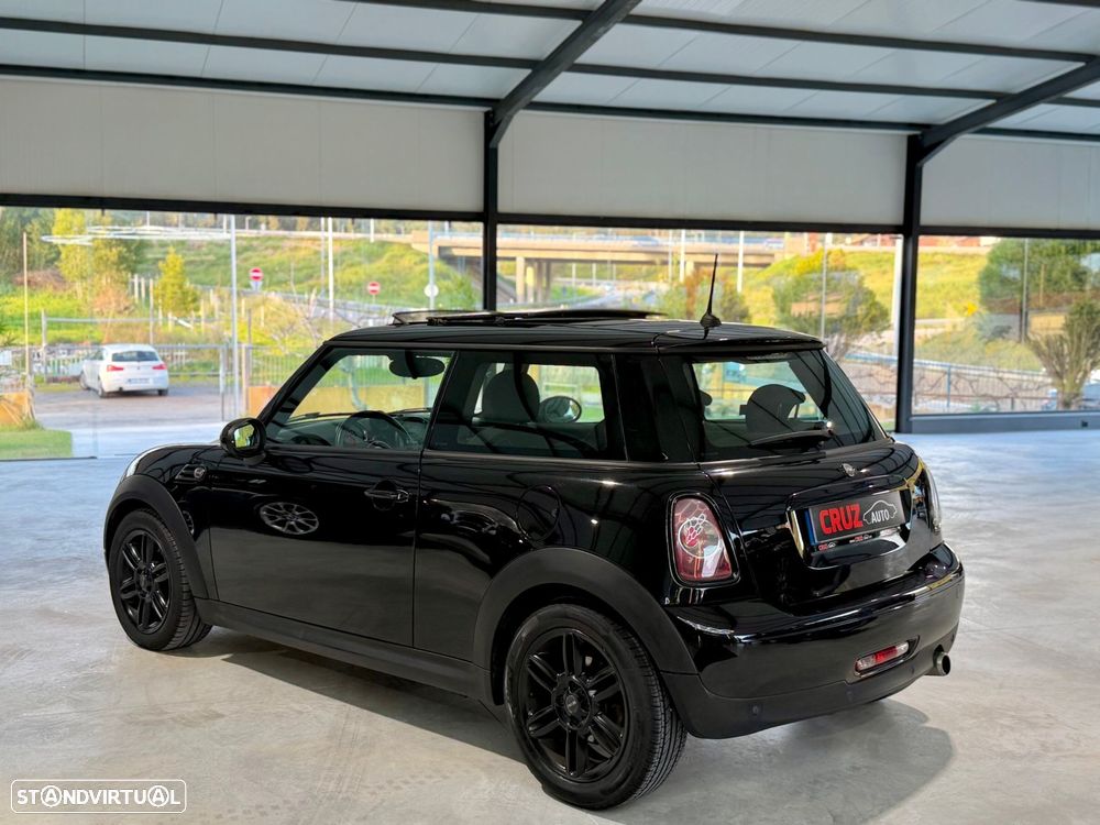 MINI 3 Portas Cooper D - 4