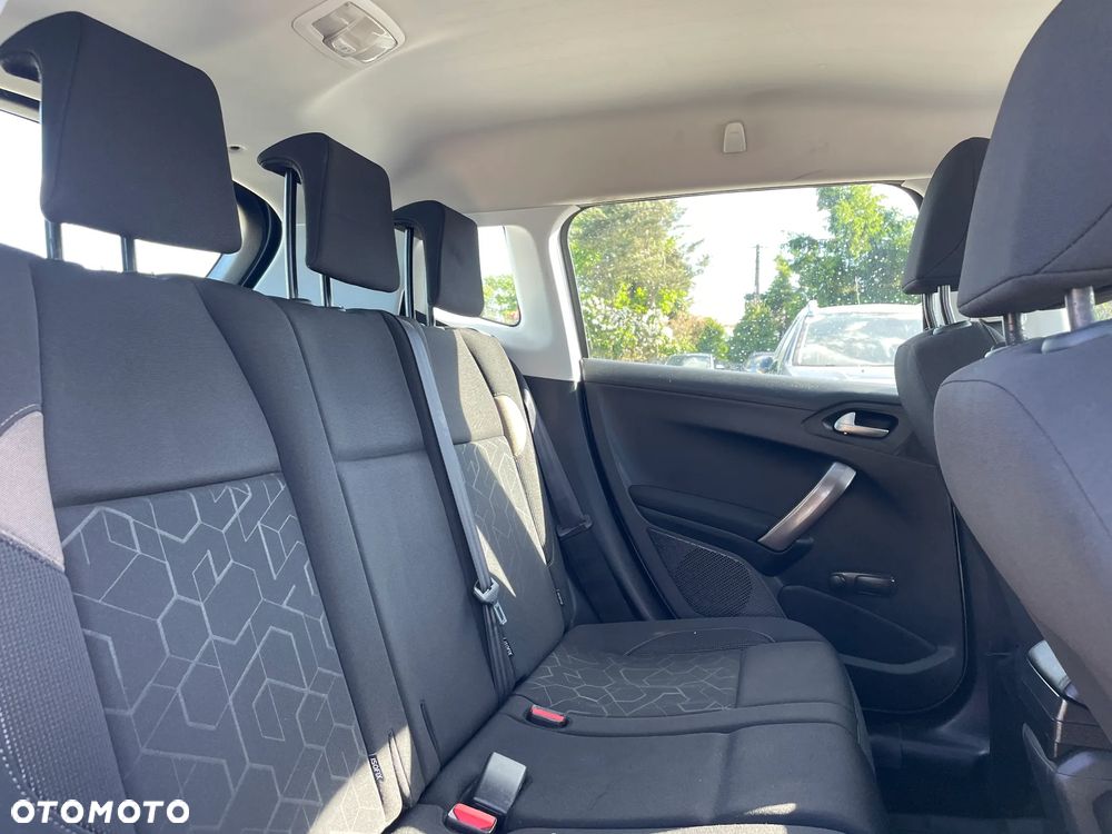 Peugeot 2008 1.6 VTi Active - 16