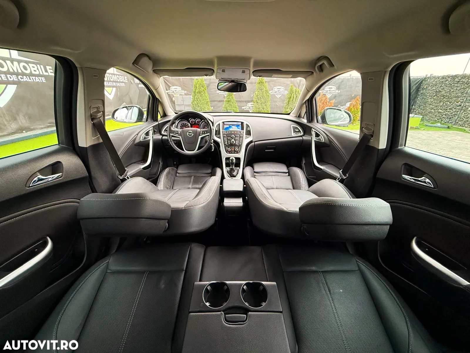 Opel Astra Sports Tourer 1.6 Turbo ECOTEC Cosmo - 26