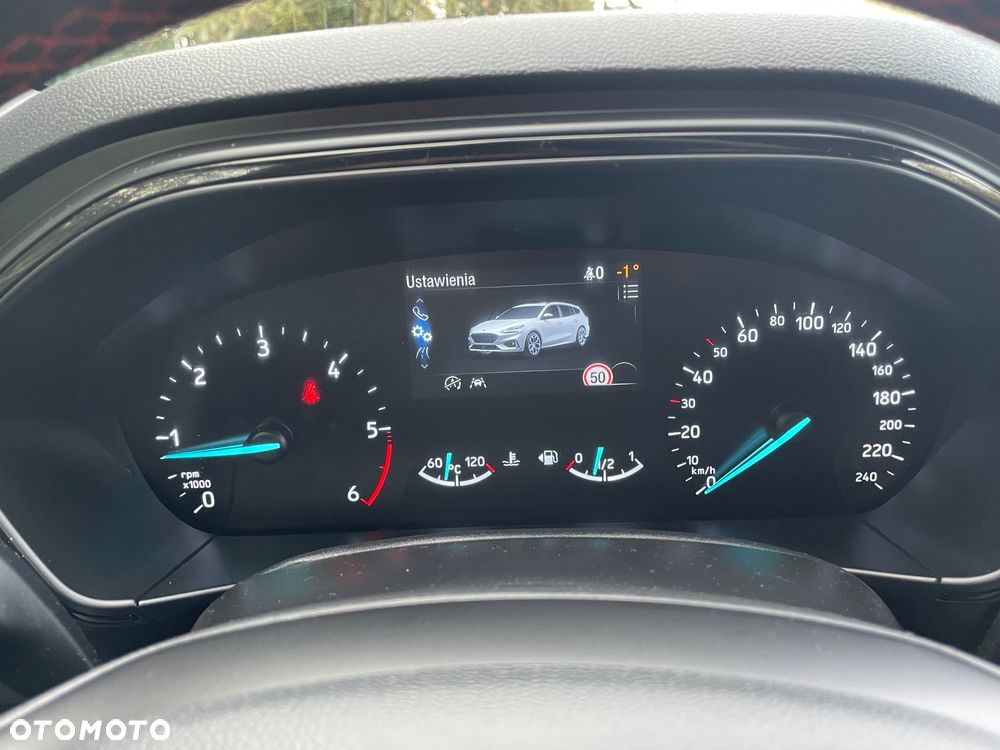 Ford Focus 1.5 EcoBlue Start-Stopp-System ST-LINE X - 11