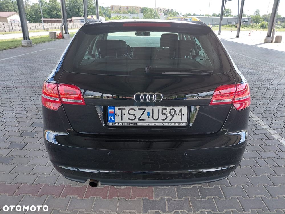 Audi A3 Sportback 1.6 Ambiente - 4