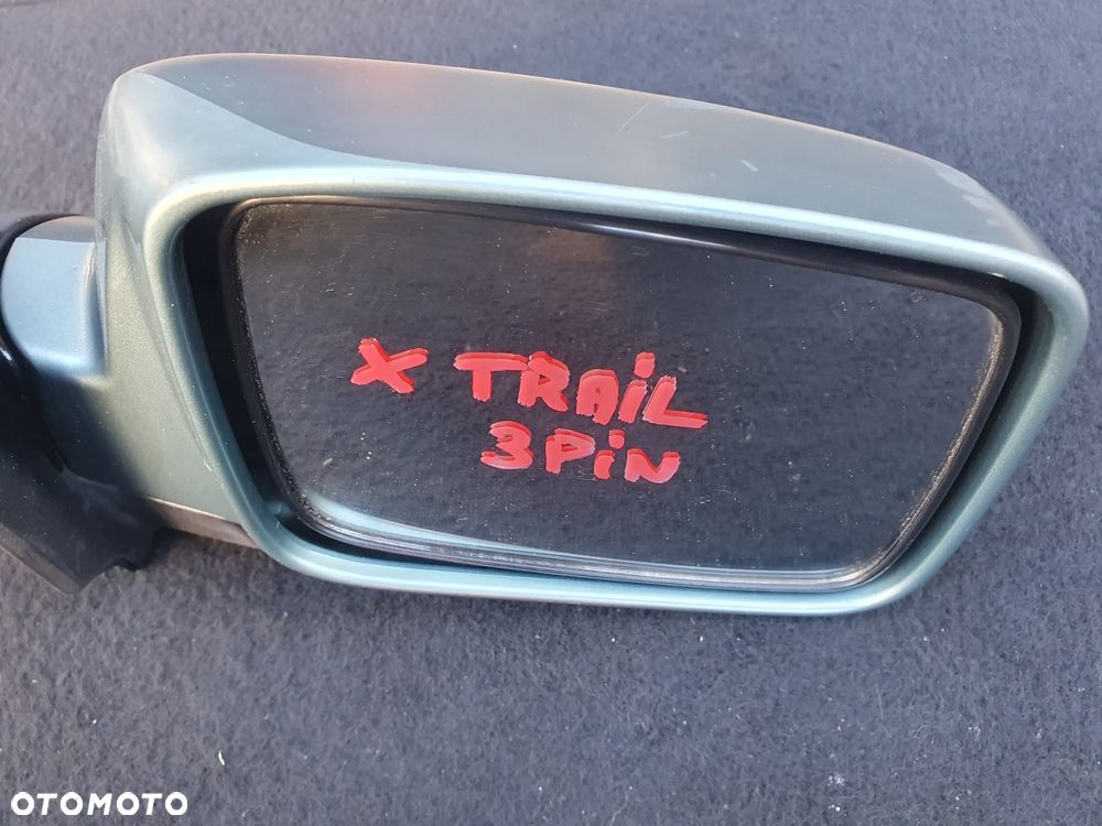 NISSAN X-TRAIL T30 LUSTERKO PRAWE 3PIN EUROPA - 3