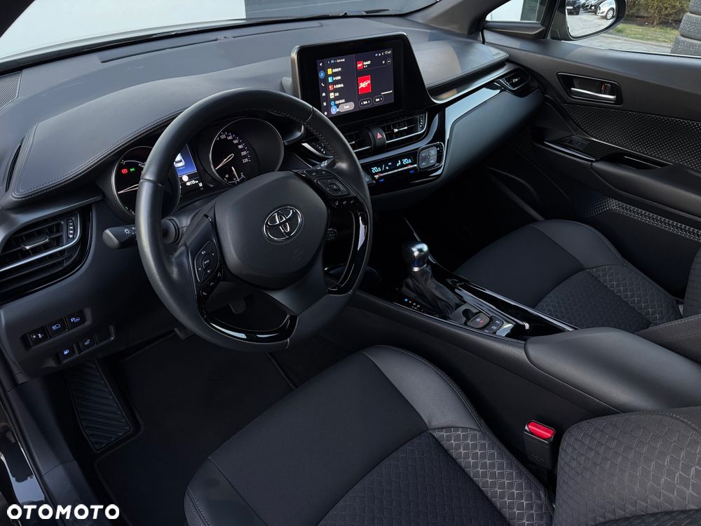 Toyota C-HR - 13