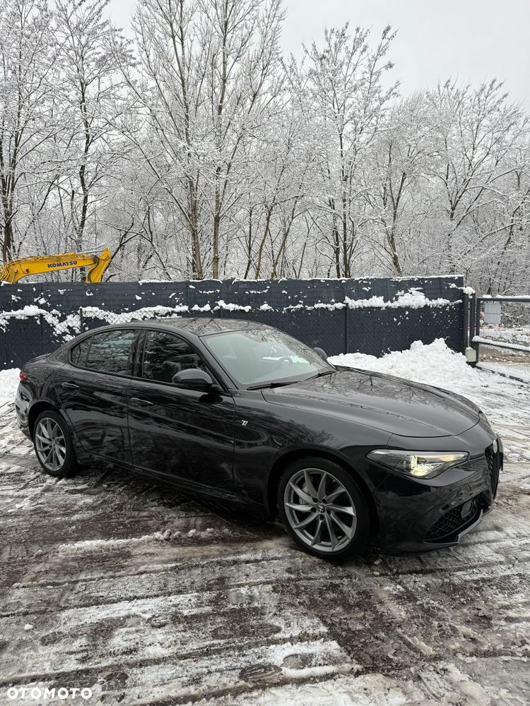 Alfa Romeo Giulia - 15