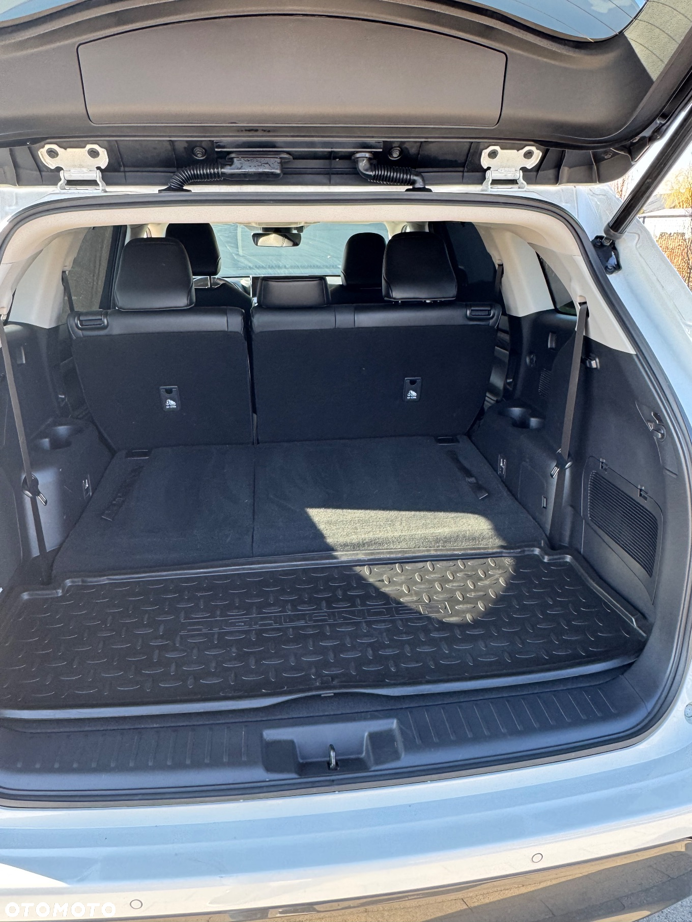 Toyota Highlander 2.5 Hybrid Executive - 18