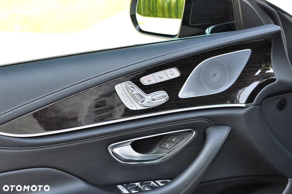 Mercedes-Benz CLS - 18