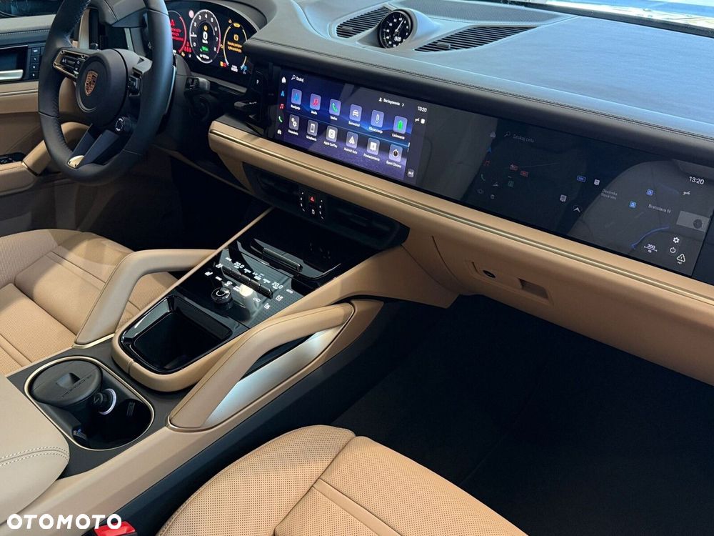 Porsche Cayenne - 24