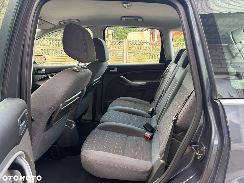 Ford Focus C-Max - 25