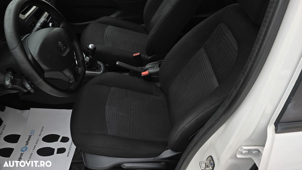 Peugeot 301 1.6 BlueHDI FAP Active - 11