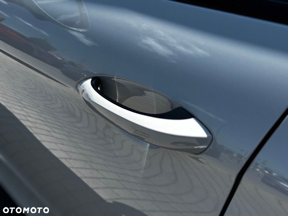 Porsche Panamera - 12