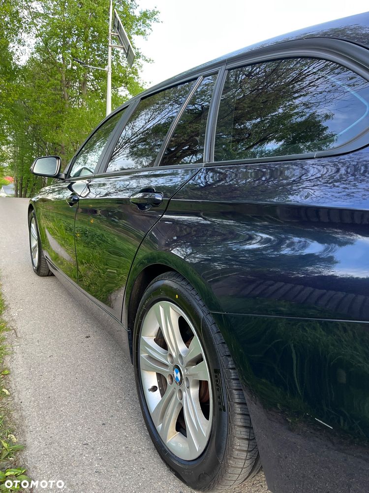 BMW Seria 3 320d Efficient Dynamics Edition - 10