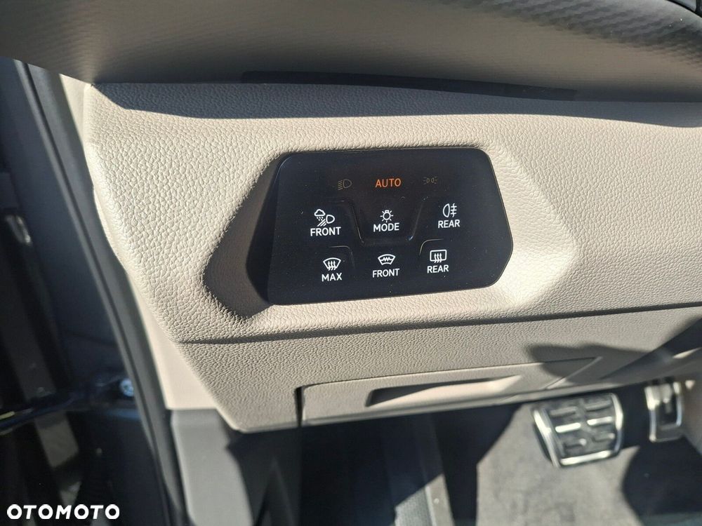 Volkswagen Multivan - 26