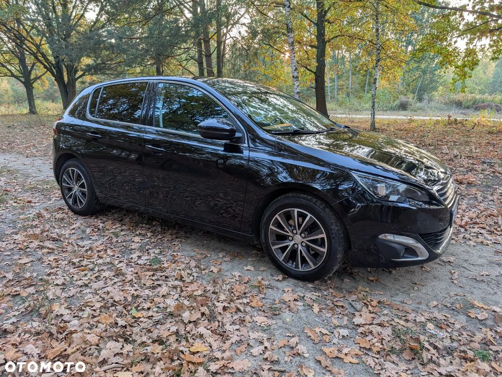 Peugeot 308 1.2 PureTech GPF Allure S&S - 11