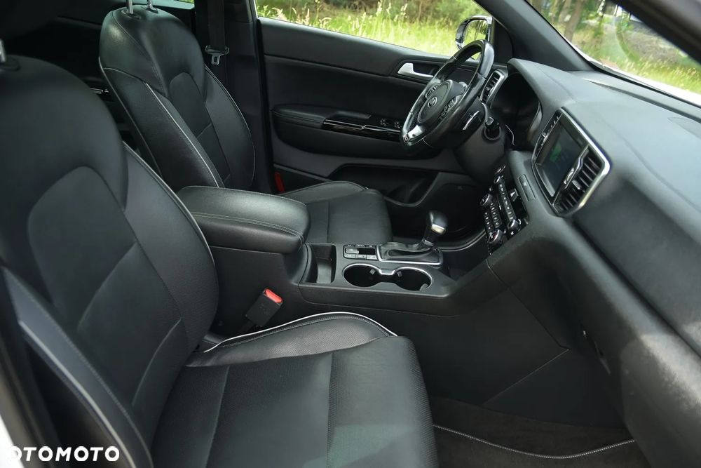 Kia Sportage 2,0 CRDI AWD GT Line - 17