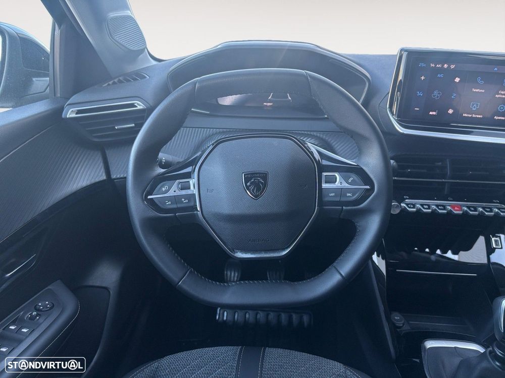 Peugeot 208 1.2 PureTech Allure - 12