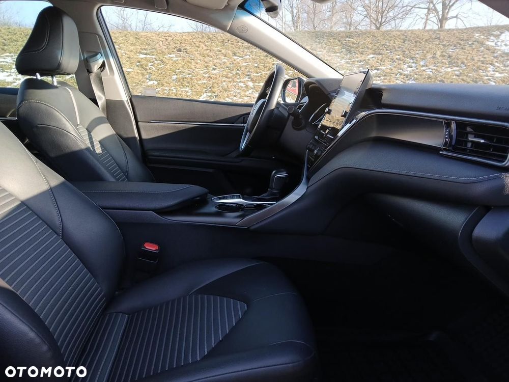 Toyota Camry 2.5 Hybrid Prestige CVT - 13