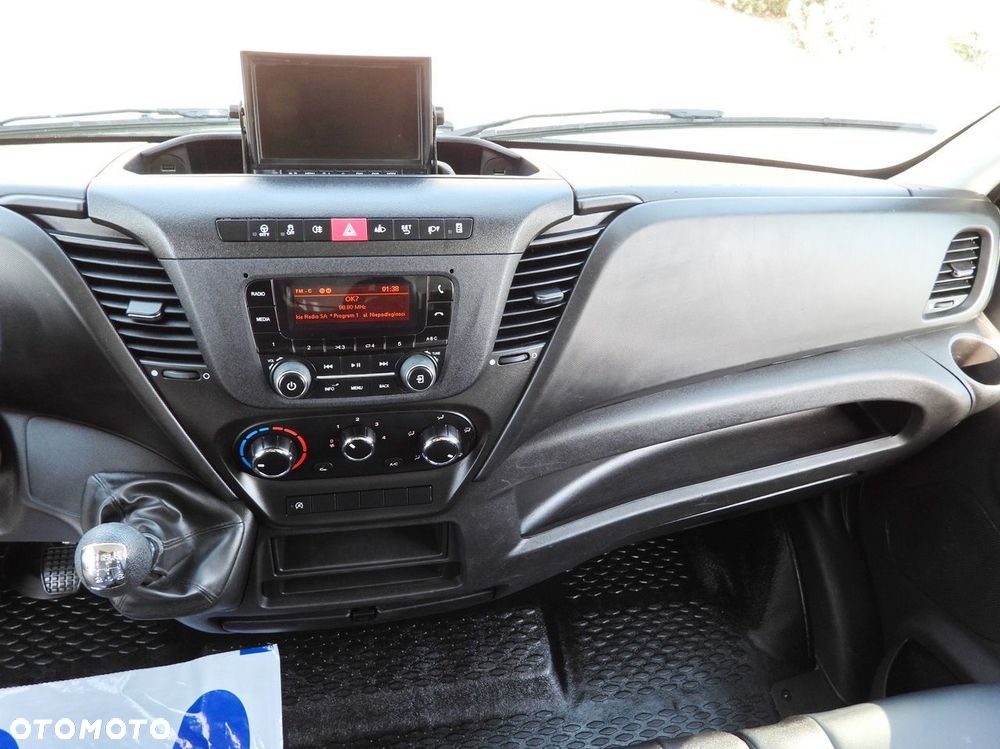 Iveco DAILY 35C14 WYWROTKA TEMPOMAT BLIŹNIACZE KOŁA KLIMATYZACJA  140KM - 32