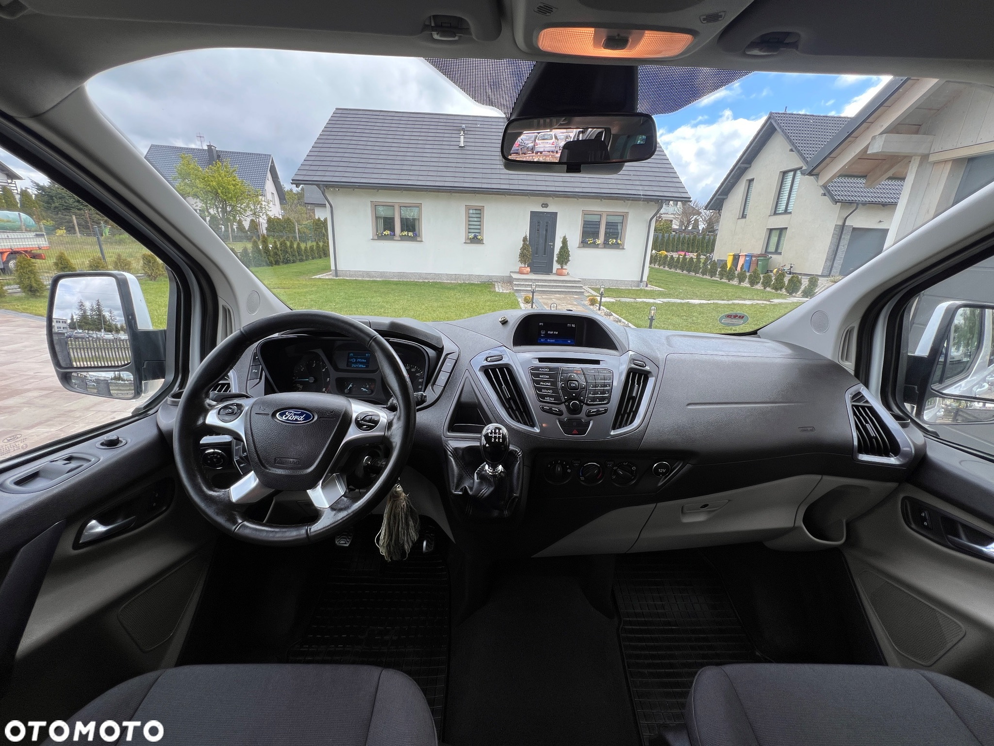 Ford Tourneo Custom 2.0 EcoBlue L1 Titanium - 12