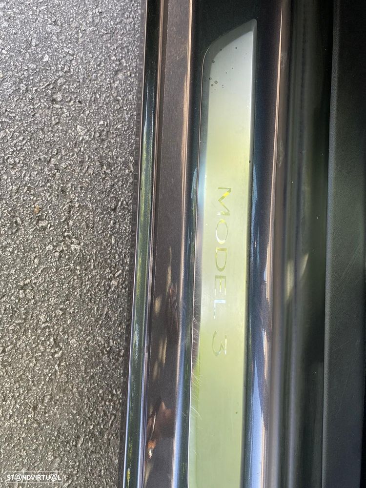Tesla Model 3 Performance Dual Motor AWD - 19