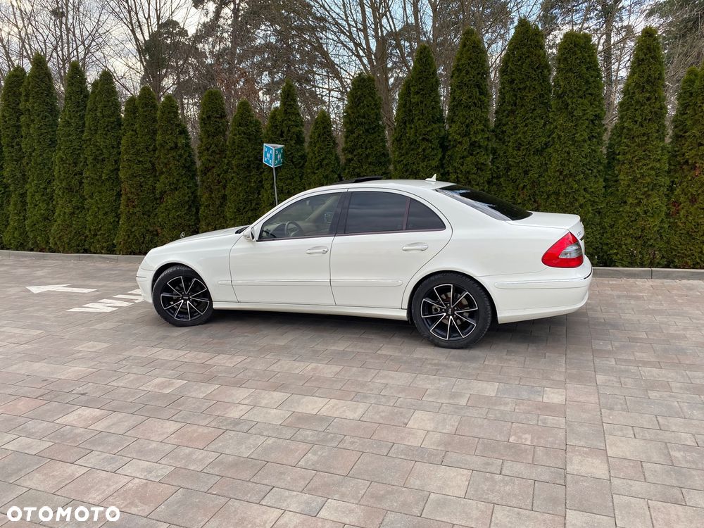 Mercedes-Benz Klasa E 350 7G-TRONIC Elegance - 1