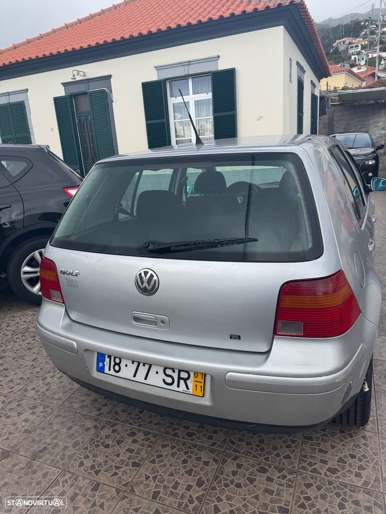 VW Golf - 6