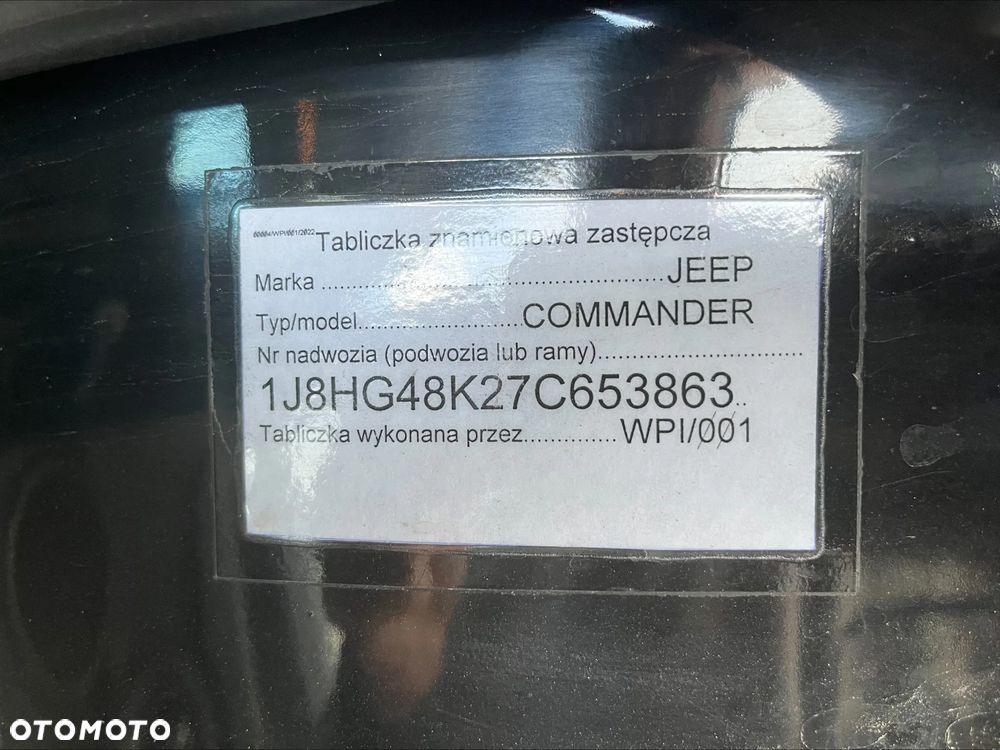 Jeep Commander 3.7 V6 - 13