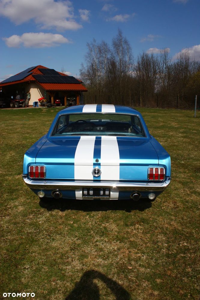 Ford Mustang - 13