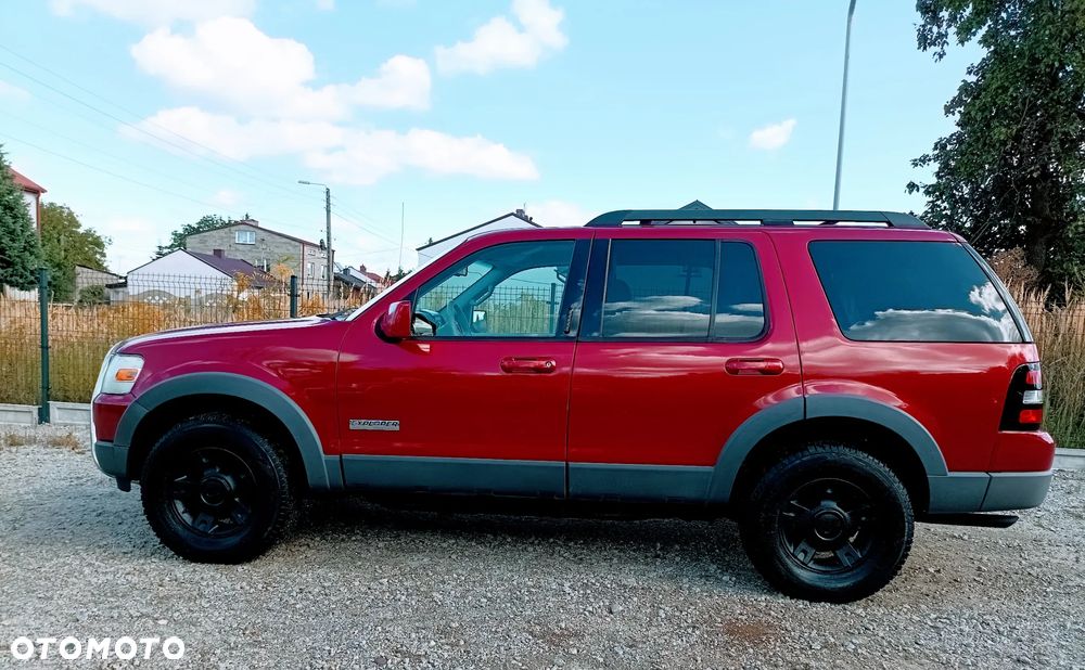 Ford Explorer 4.0 4WD - 7