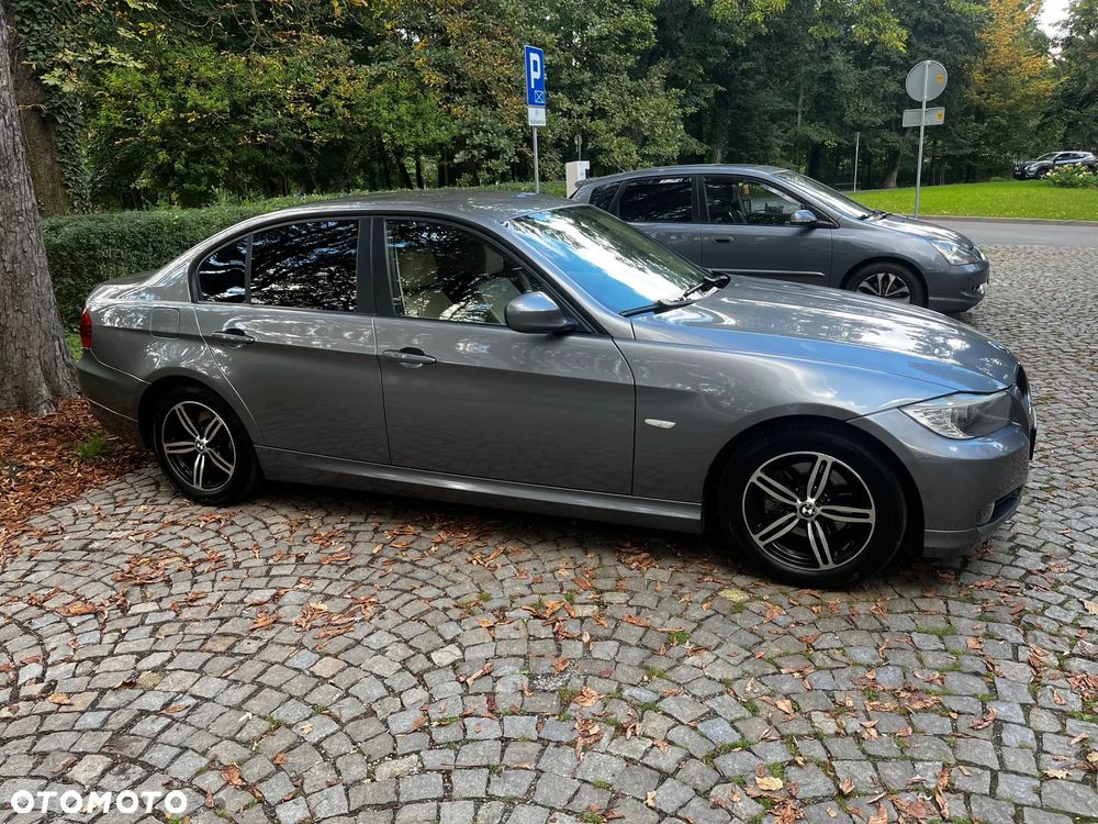 BMW Seria 3 320i - 2