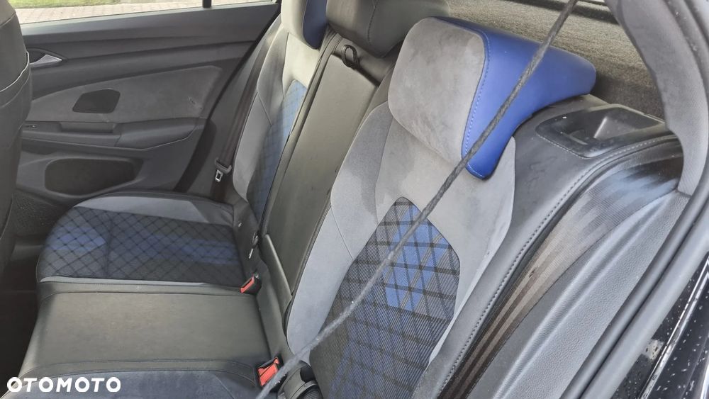 Volkswagen Golf VIII 2.0 TSI 4Motion R DSG - 23