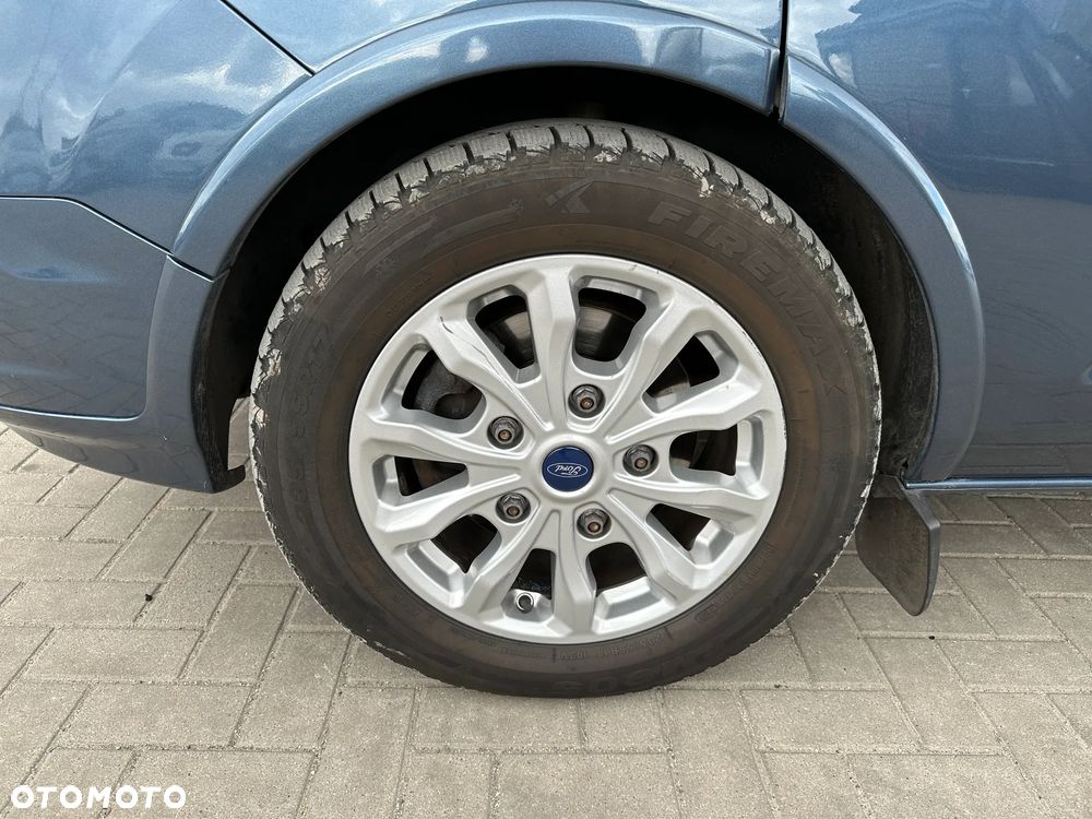 Ford Tourneo Custom - 33