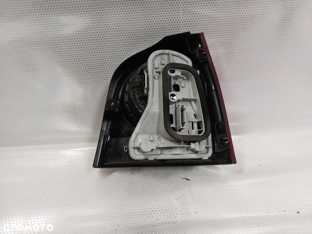 .  LAMPA TYL TYLNA LEWA VOLKSWAGEN POLO 9N3 LIFT - 4