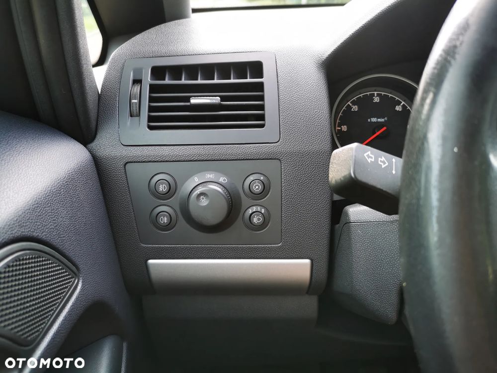 Opel Zafira 1.7 CDTI - 26