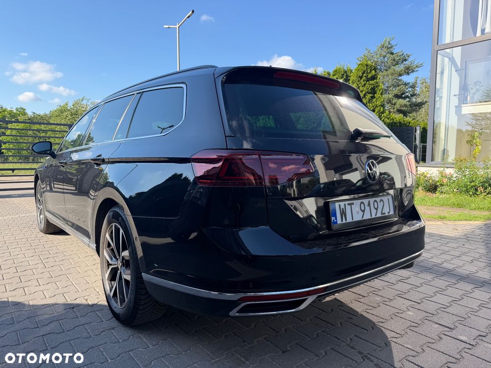 Volkswagen Passat - 2