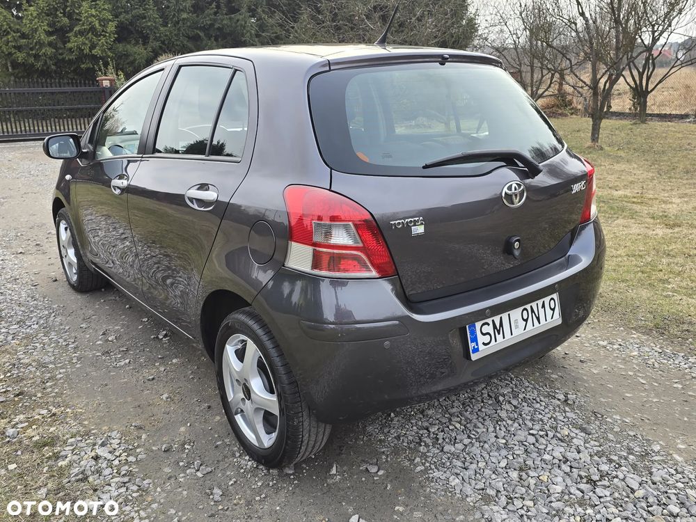 Toyota Yaris 1.33 Luna - 24