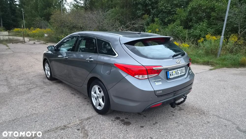 Hyundai i40 i40cw 1.7 CRDi Fifa World Cup Edition - 4